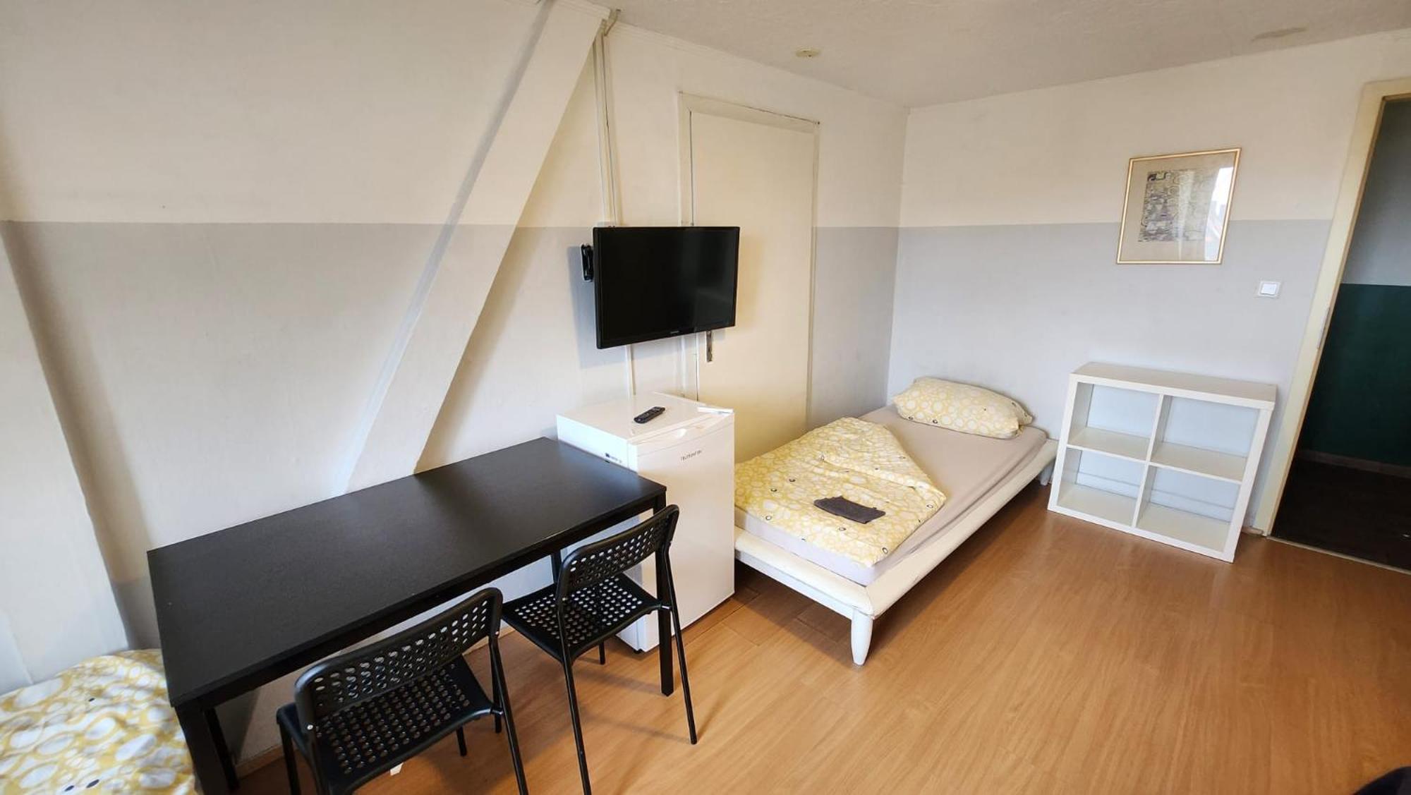 Moderne Studio Apartments Und 120Qm Wohnungen In Oberhausen, Ideal Fuer Geschaeftsreisende Und Monteure オーバーハウゼン エクステリア 写真