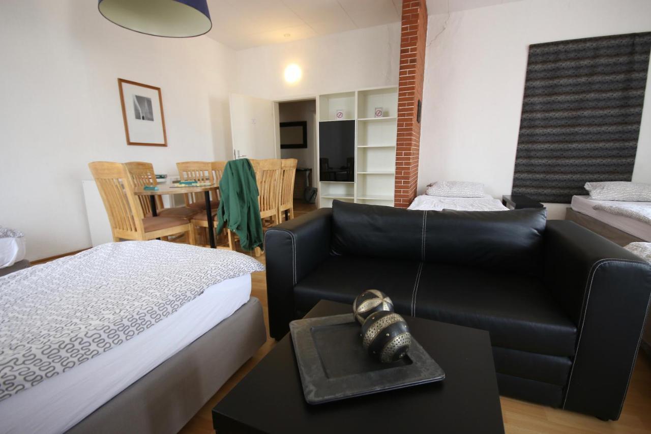 Moderne Studio Apartments Und 120Qm Wohnungen In Oberhausen, Ideal Fuer Geschaeftsreisende Und Monteure オーバーハウゼン エクステリア 写真