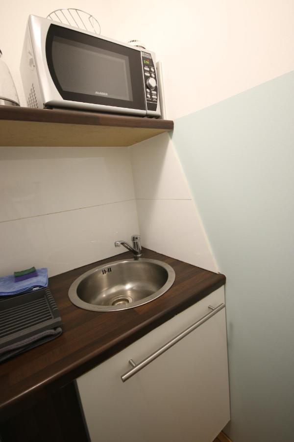Moderne Studio Apartments Und 120Qm Wohnungen In Oberhausen, Ideal Fuer Geschaeftsreisende Und Monteure オーバーハウゼン エクステリア 写真