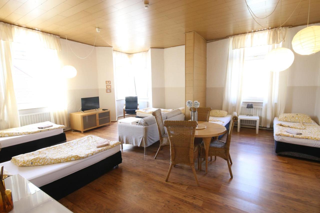 Moderne Studio Apartments Und 120Qm Wohnungen In Oberhausen, Ideal Fuer Geschaeftsreisende Und Monteure オーバーハウゼン エクステリア 写真