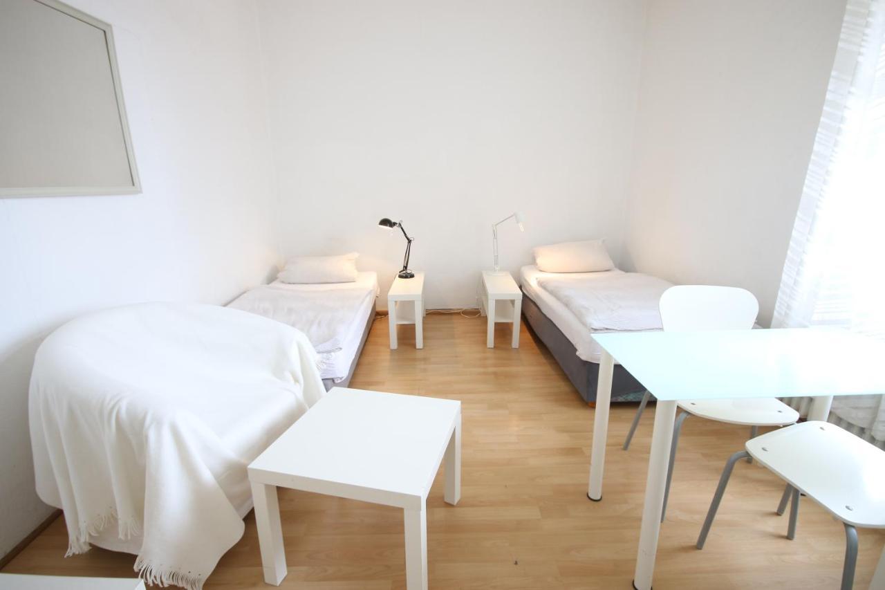 Moderne Studio Apartments Und 120Qm Wohnungen In Oberhausen, Ideal Fuer Geschaeftsreisende Und Monteure オーバーハウゼン エクステリア 写真