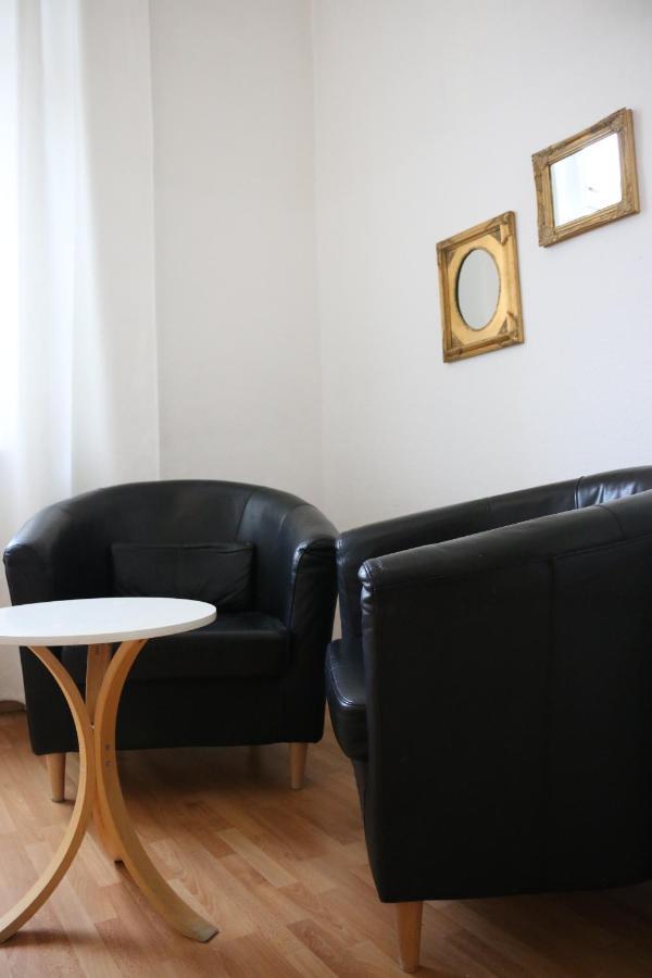 Moderne Studio Apartments Und 120Qm Wohnungen In Oberhausen, Ideal Fuer Geschaeftsreisende Und Monteure オーバーハウゼン エクステリア 写真